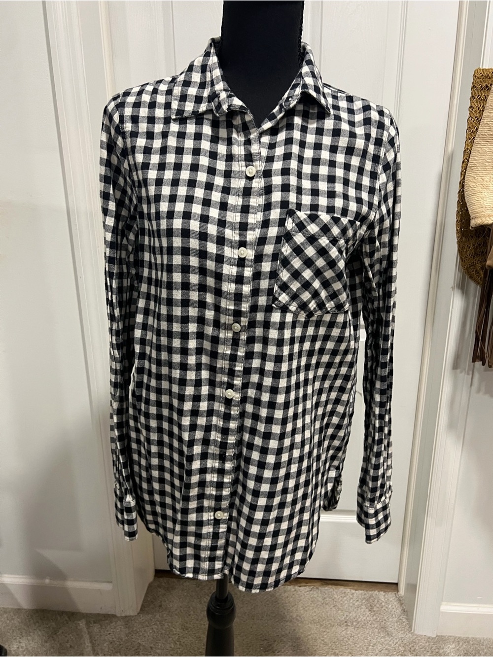 Old Navy Black and White Gingham Button-Down Shirt